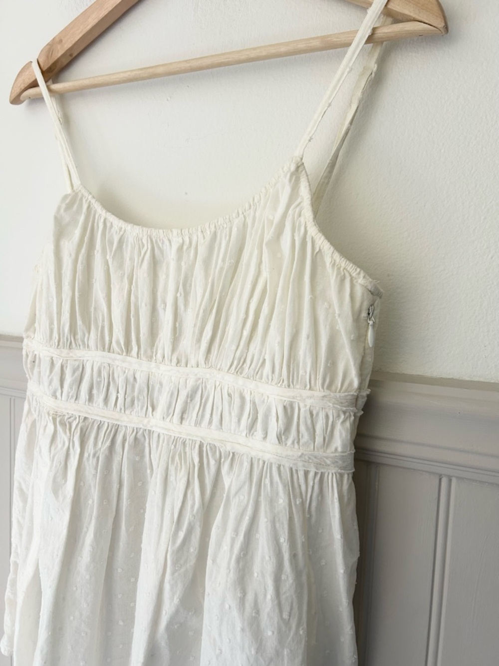 H&M Size 10 Ivory Eyelet 100% Cotton Spaghetti Strap Tank Top - Picture 3 of 10